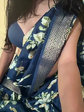 Snapshot of Aishu__Reddy chatting on June 2026 09:43:01 AM Aishu Reddy online show from June 2026 09:43:01 AM