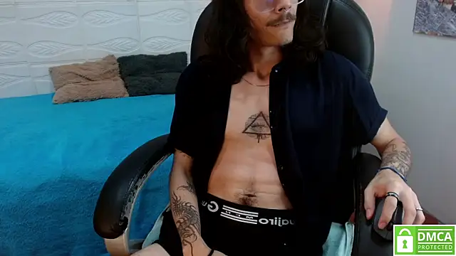 bigcock robert online show from July 2026 08:32:01 PM