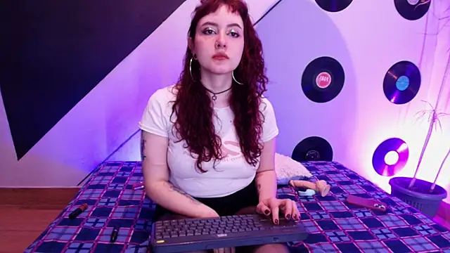 Snapshot of Allissa_Noir chatting on July 2026 05:29:01 AM Allissa Noir online show from July 2026 05:29:01 AM