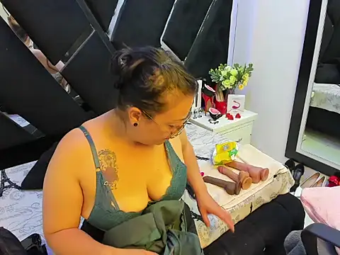 Susana Flame online show from July 2026 01:17:01 AM