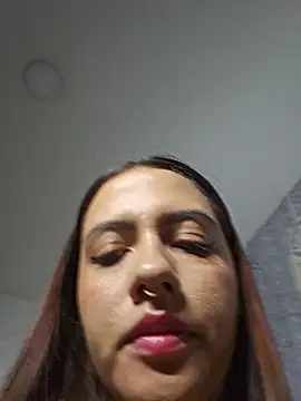 Snapshot of mile_latina chatting on June 2026 06:57:01 AM mile latina online show from June 2026 06:57:01 AM