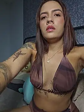 Snapshot of mile_latina chatting on July 2026 05:51:01 AM mile latina online show from July 2026 05:51:01 AM