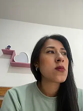 Snapshot of ELY_FE_ chatting on July 2026 01:29:02 PM ELY FE online show from July 2026 01:29:02 PM