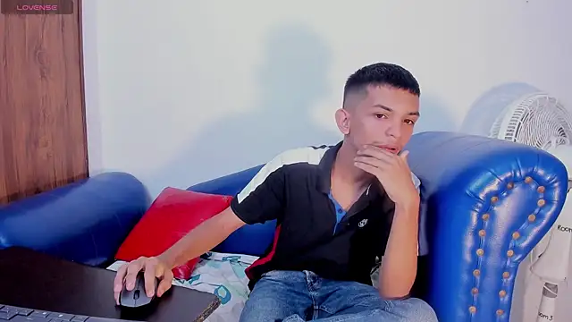 littlecum18 online show from June 2026 12:22:02 PM