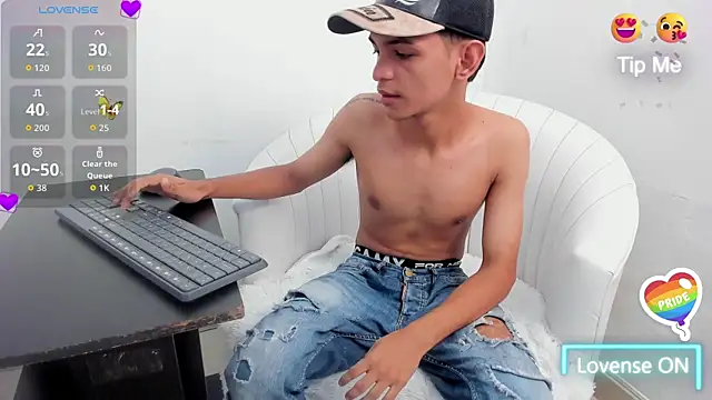 littlecum18 online show from June 2026 12:03:02 PM