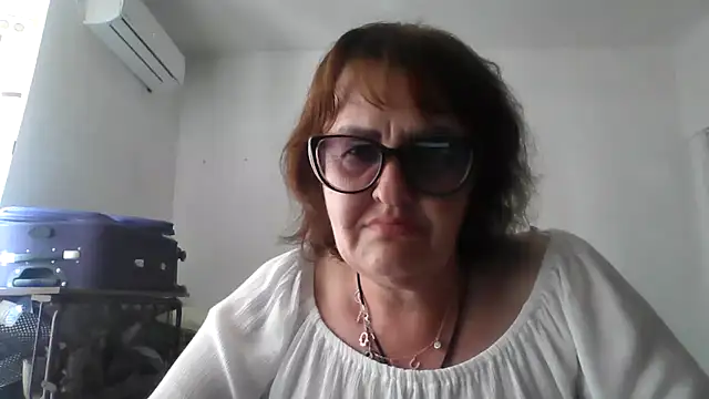 ErikaXShine online show from June 2026 12:44:02 PM