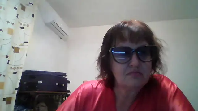 ErikaXShine online show from June 2026 08:14:02 PM