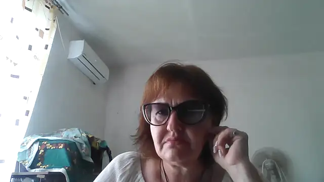 ErikaXShine online show from June 2026 11:32:02 AM
