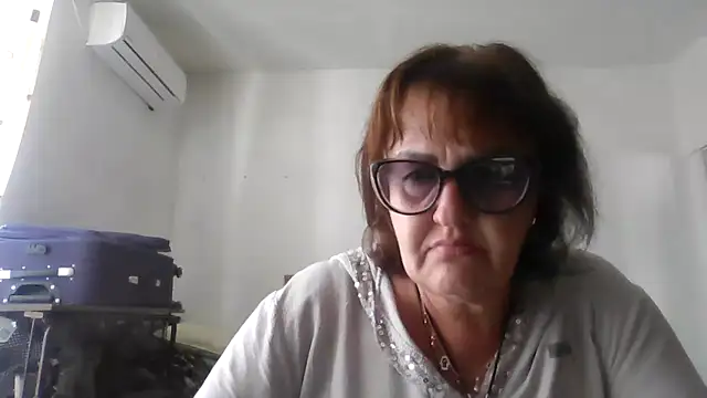 ErikaXShine online show from June 2026 12:13:02 PM
