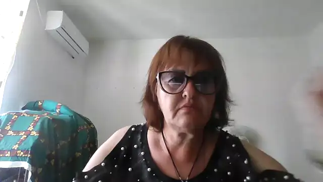 ErikaXShine online show from June 2026 12:00:01 PM