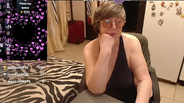 Sharon Amore online show from July 2026 06:41:01 PM