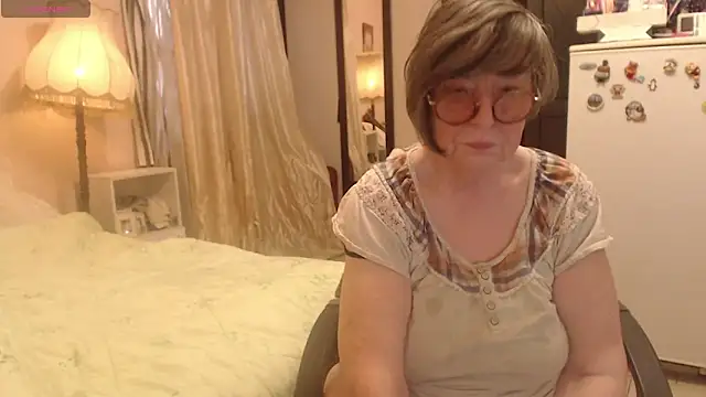 Sharon Amore online show from May 2026 05:40:02 PM