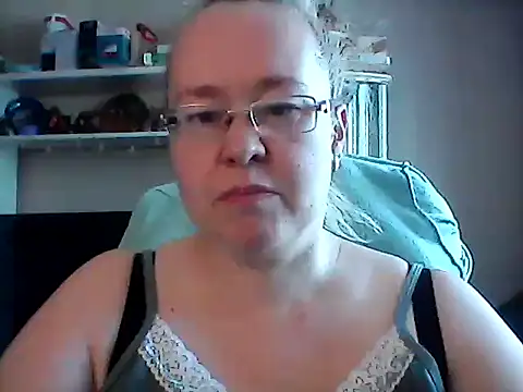 Viola27 online show from June 2026 07:13:02 AM