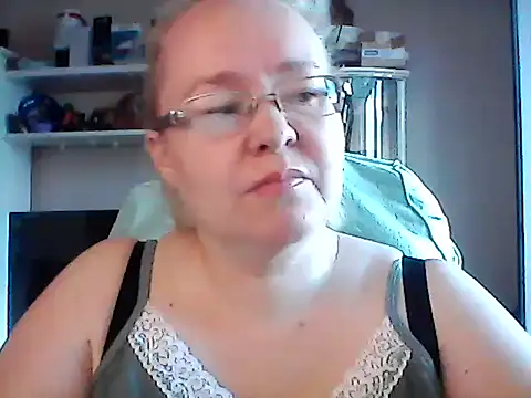 Viola27 online show from June 2026 12:11:01 PM