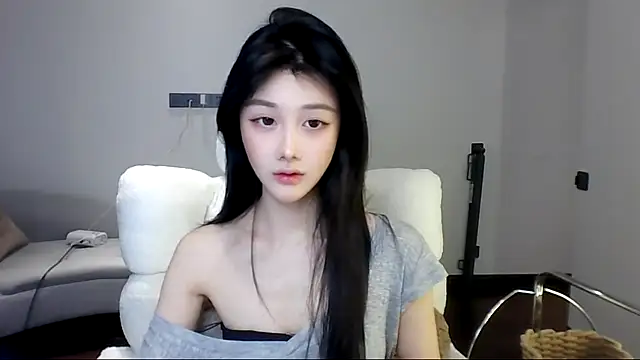 SylvieMaya online show from July 2026 03:04:01 PM