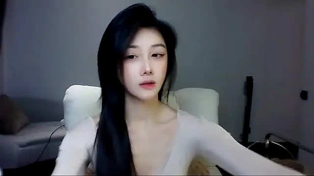 SylvieMaya online show from July 2026 07:00:02 PM