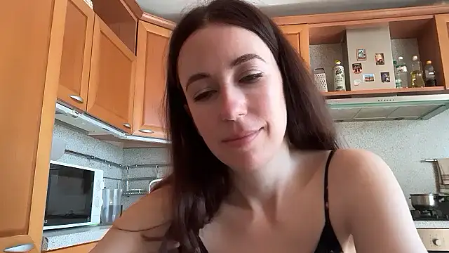 Flamingo Queen online show from June 2026 06:22:01 AM