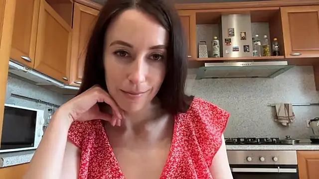 Flamingo Queen online show from June 2026 02:38:01 PM