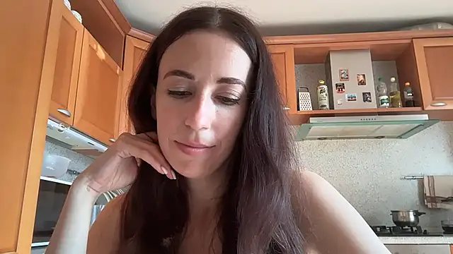 Flamingo Queen online show from July 2026 04:28:02 AM