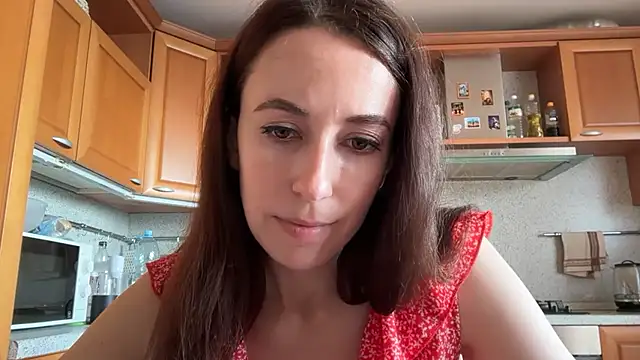 Flamingo Queen online show from June 2026 03:17:01 PM