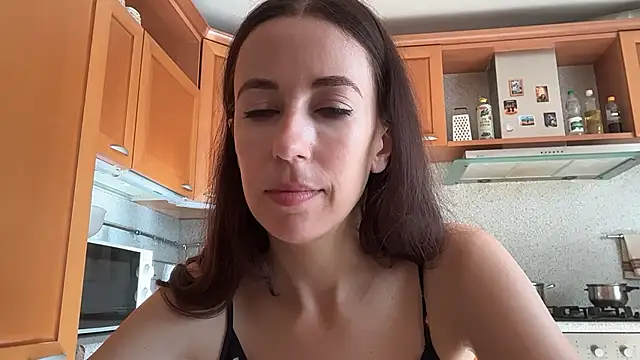 Flamingo Queen online show from July 2026 05:05:02 AM