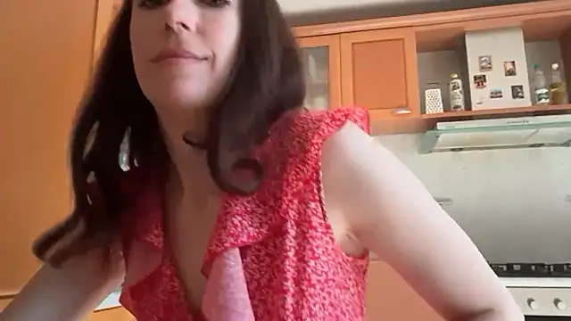 Flamingo Queen online show from July 2026 05:15:01 AM