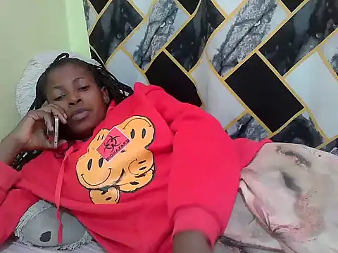 lilmomaa online show from July 2026 11:32:01 AM