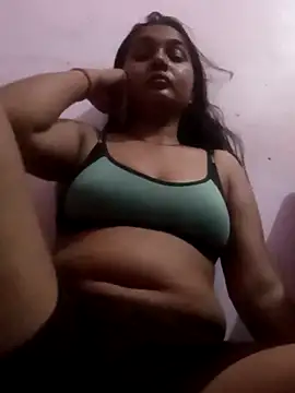 TRISHA0404 online show from June 2026 08:25:02 PM