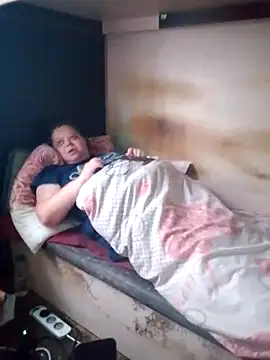 oksana72 online show from September 2025 12:11:01 PM