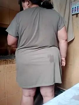 oksana72 online show from February 2026 06:35:01 AM