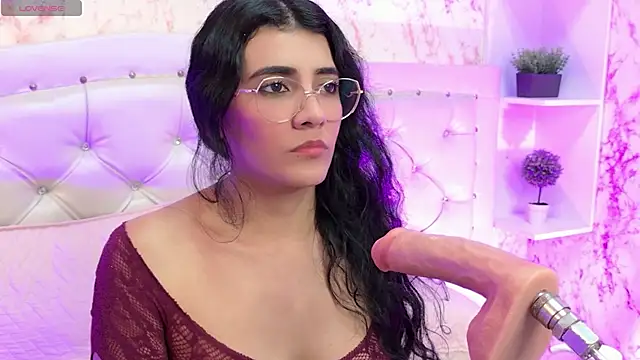 Snapshot of Scarlett__Moon chatting on July 2026 03:03:01 PM Scarlett Moon online show from July 2026 03:03:01 PM
