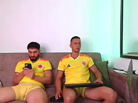 TheLatinBoyfriends online show from June 2026 02:17:01 AM