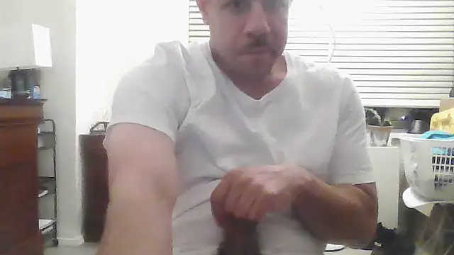 Snapshot of toosexy4myshirt chatting on July 2026 03:17:01 AM toosexy4myshirt online show from July 2026 03:17:01 AM