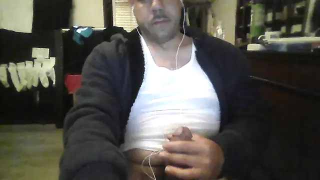 Snapshot of toosexy4myshirt chatting on July 2026 07:41:01 AM toosexy4myshirt online show from July 2026 07:41:01 AM