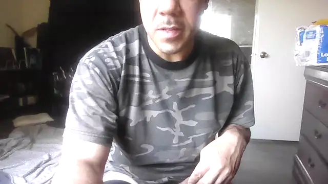 Snapshot of toosexy4myshirt chatting on June 2026 07:08:01 PM toosexy4myshirt online show from June 2026 07:08:01 PM