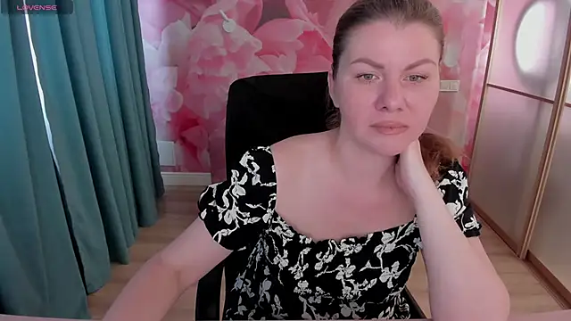 LunaKissesx online show from June 2026 11:41:01 AM