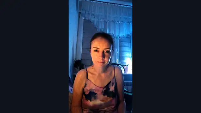 Snapshot of JenniferAlone chatting on June 2026 08:21:02 PM JenniferAlone online show from June 2026 08:21:02 PM
