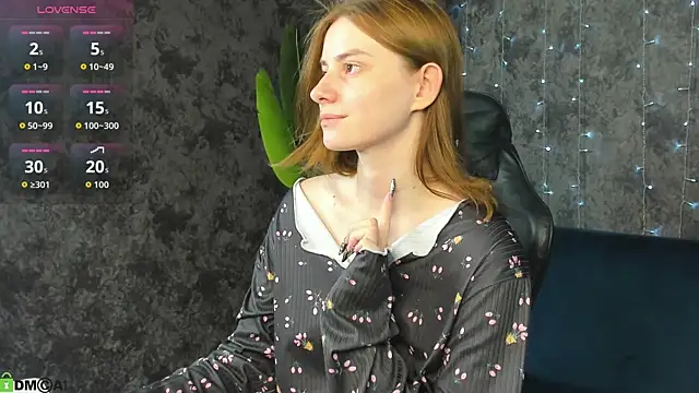 Lilli Rivera online show from July 2026 12:28:02 AM