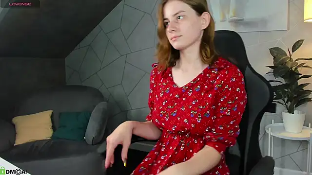 Lilli Rivera online show from June 2026 01:14:01 AM
