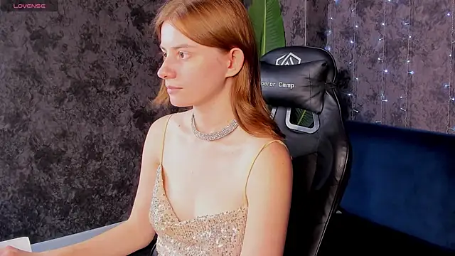Lilli Rivera online show from July 2026 09:16:02 AM