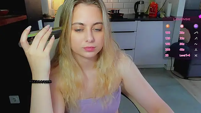 blonde kellyy online show from July 2026 03:49:01 AM