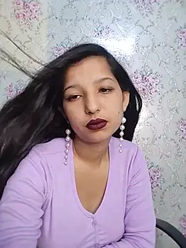 Queen Rosyy online show from June 2026 04:32:02 AM