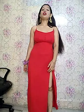 Queen Rosyy online show from July 2026 03:29:01 AM