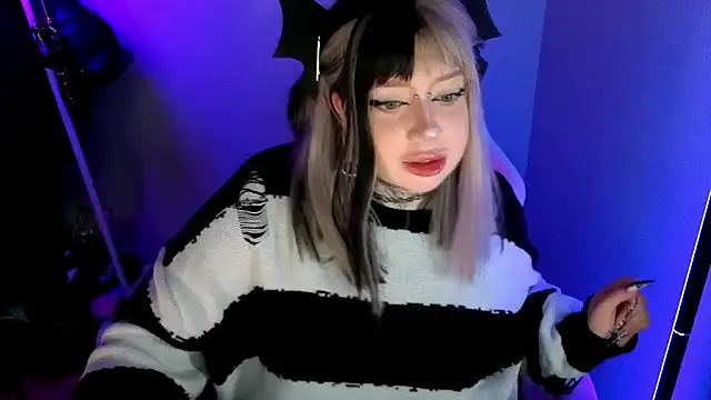 Chiibis online show from June 2026 01:10:01 PM