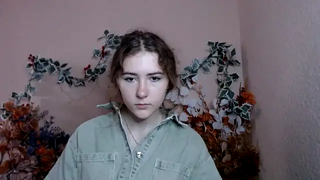 Crimson Bite online show from June 2026 10:12:02 AM