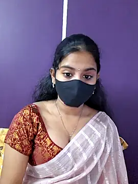 Clara-Lilly online show from June 2026 04:35:02 AM