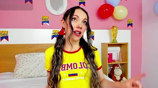 AshleyBenoitt online show from June 2026 12:50:02 PM