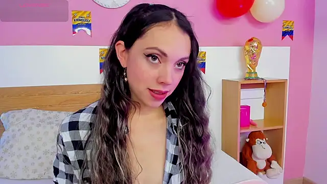 AshleyBenoitt online show from June 2026 01:32:01 PM