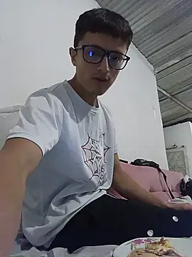 Davitfitnosuke online show from June 2026 03:15:02 AM