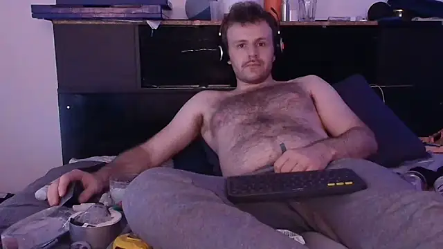 Snapshot of kinkyboipig chatting on June 2026 06:16:02 PM kinkyboipig online show from June 2026 06:16:02 PM